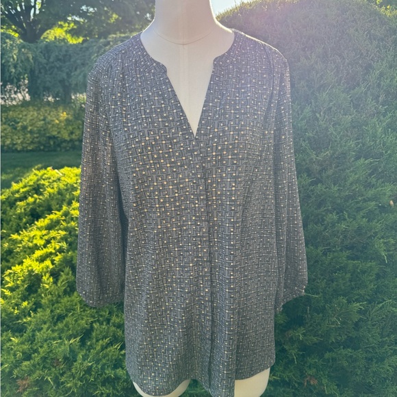 NYDJ blouse - Picture 3 of 5